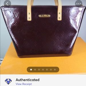 Louis Vuitton Bellevue PM Amarante Vernis